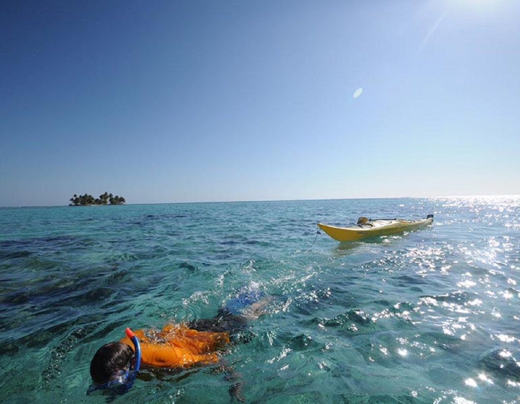 snorkeling-belize-with-sea-kayak