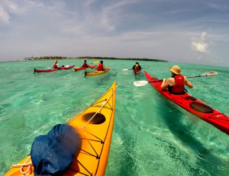 sea-kayaking-light-house-reef