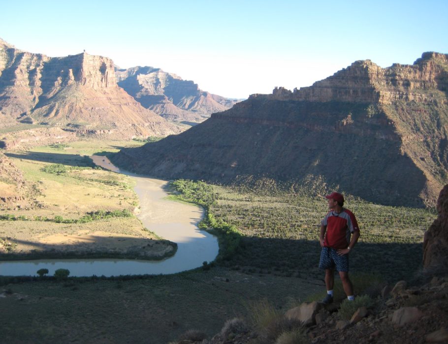 hiking-view-desolation-canyon