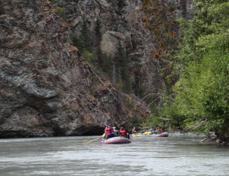 rafts-in-gorge-on-tatshenshini-river