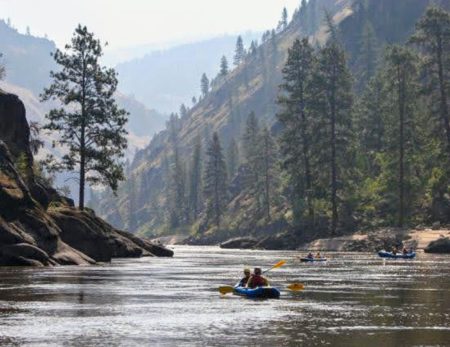 Depth of the Salmon River Canyon