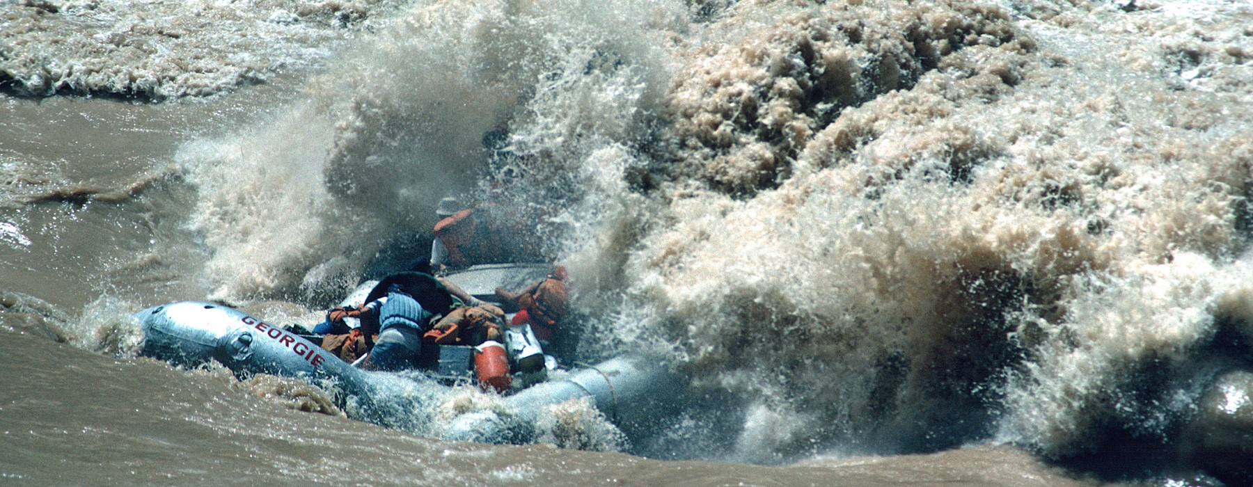 georgie motorized triple rig running crystal hole