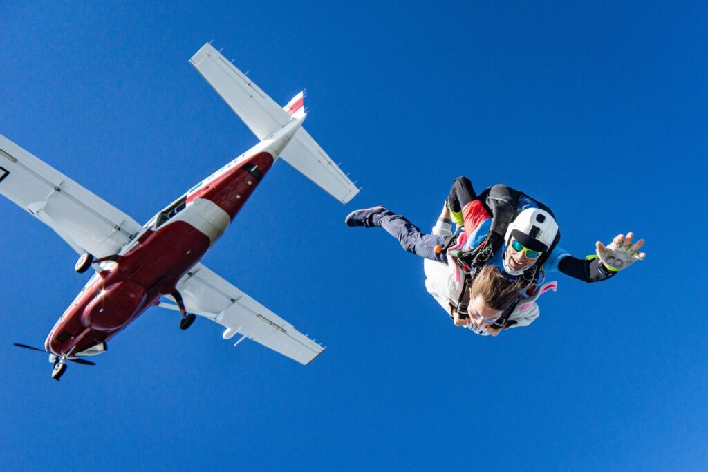 people doing sky diving near Grand Canyon