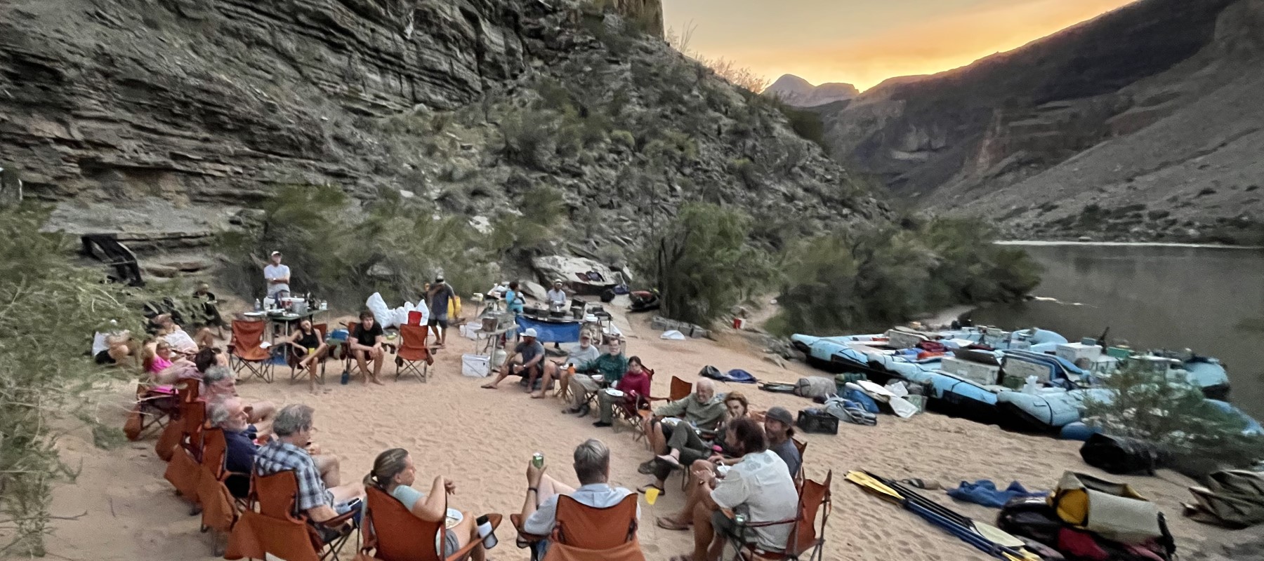 rafters enjoy all-inclusive Grand Canyon rafting trip dinner