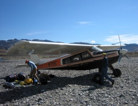 loading plane on a Kongakut River rafting trip